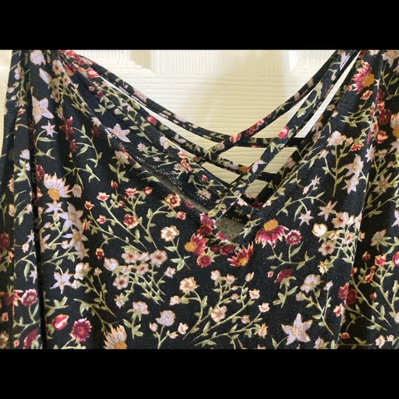 American Eagle Soft & Sexy tank top - Picture 2 of 11